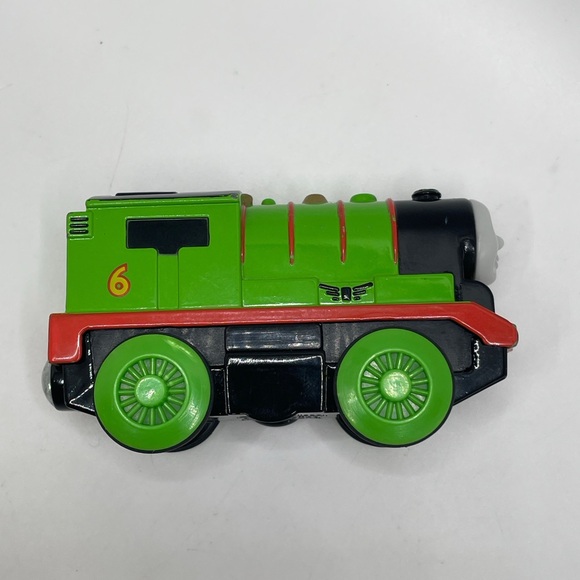 Thomas Wooden Railway Percy Engine Battery Operated Motorized WORKS Diecast 2002 - Picture 1 of 8